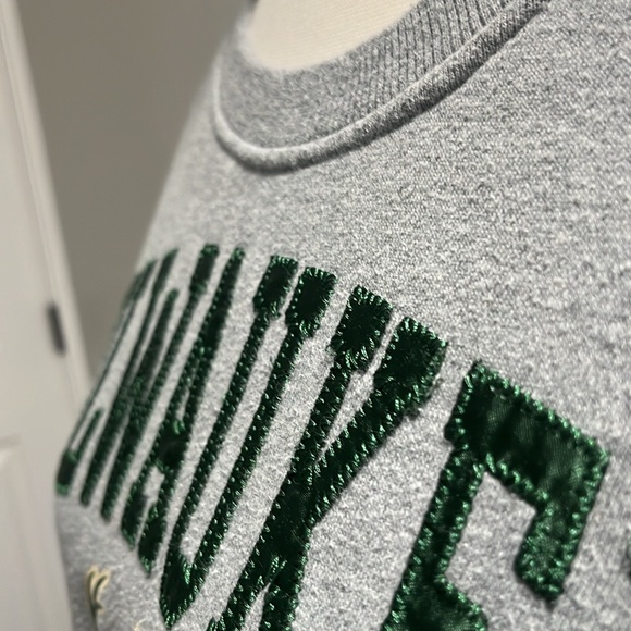 NBA Touch Stadium by Alyssa Milano Milwaukee Bucks Crewneck Slouchy Sweatshirt - Picture 10 of 15